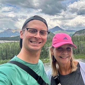 Meet your Posher, Joni